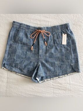 NWT ANTHROPOLOGIE Block Motif Chambray Shorts ~ Size Medium
